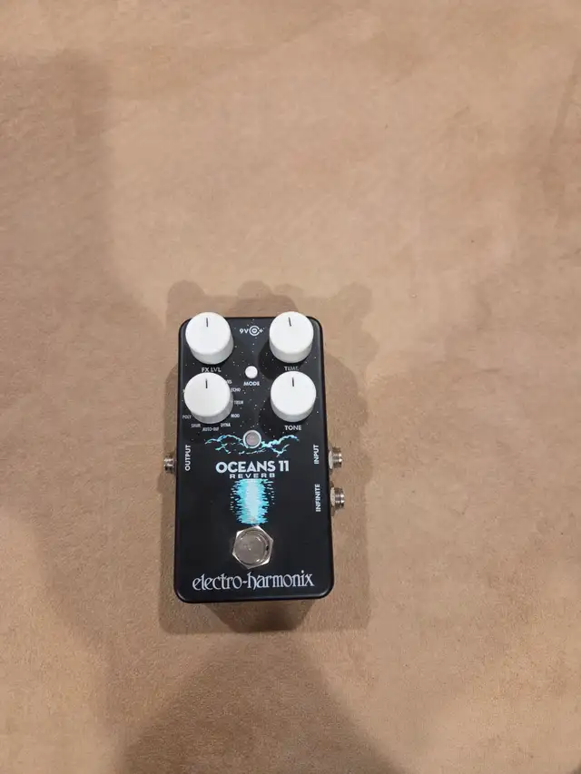 Electro Harmonix Oceans 11 Reverb Effects Pedal with power. $180 in Amps & Pedals in Mississauga / Peel Region - Image 3