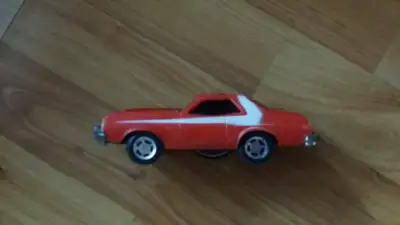 New Vintage Starsky and Hutch Torino Model.Chrome is Not Great but it shows pretty well.Hard to find...