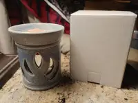 FIRST $40.00 TAKES IT ~ New Pottery Wax And Oil Warmer ~