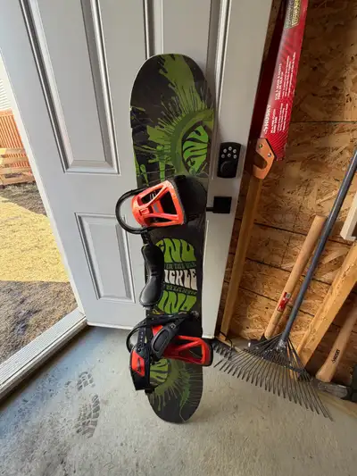 Snowboard 144cm, View more