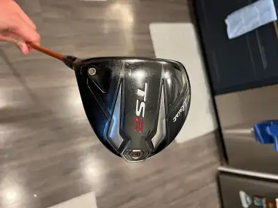 Titleist TS2 - 10.5 LH Xstiff Tour AD shaft, View more