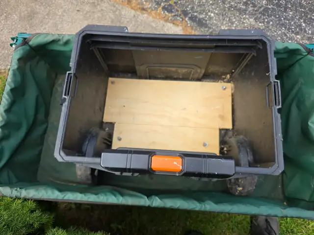 2 RIDGID 22" Gear Cart Pro Wheeled Tool Storage Totes W 2 Boxes in Tool Storage & Benches in Windsor Region - Image 6