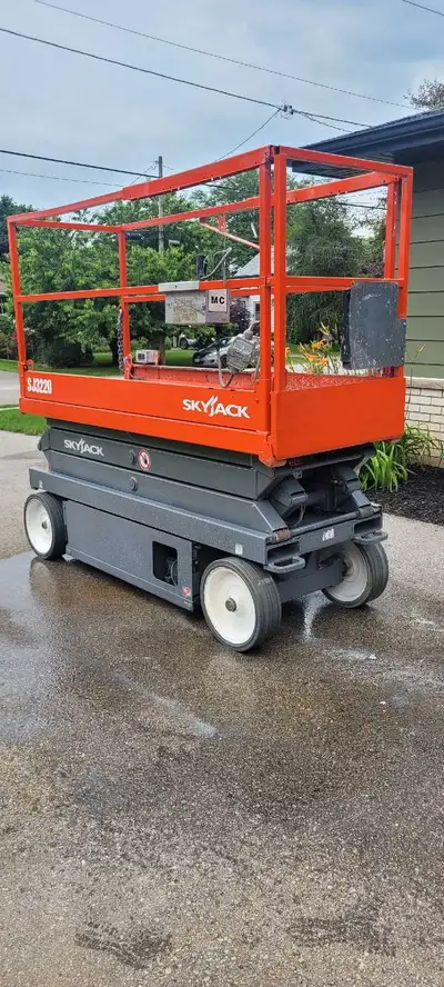 2018 Skyjack SJ3220 Electric Scissor-Lift Everything works with no issues. 200 hours $6,500