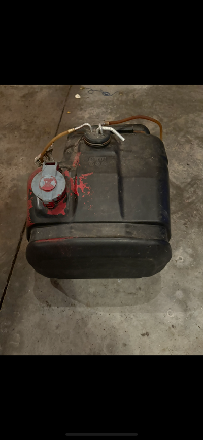 Used fuel tank.for 1978-1981 yamaha 440 Exciter Pic doesnt do it justice. Very solid. No cracks or s...