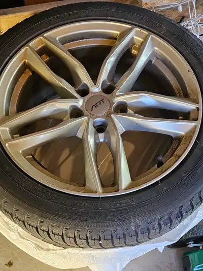 4 x ART Replica Alloy Rims with Michelin X-Ice 225/50R17 Tires Selling a full set of ART Replica 17-...