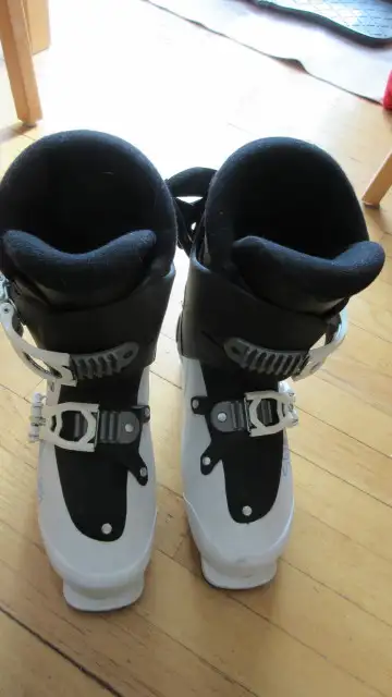 Salomon SPK Kaid Freestyle youth ski boot Mondo 25, View more