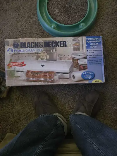 Black and Decker Professional-Performance Vacuum System. Works great. $20 or best offer.