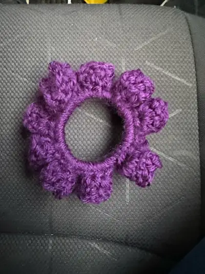 crocheted scrunchie, View more