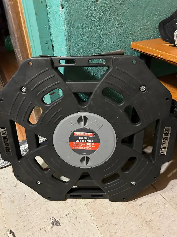 MotoMaster Heavy-Duty Tire Dolly in RV & Camper Parts & Accessories in Ottawa - Image 3