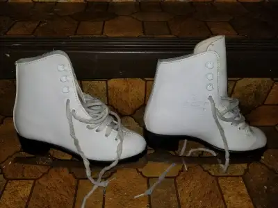 Girls CCM figure skates size 13 Youth - used, good condition, View more
