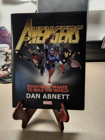 Marvel "Avengers" Everybody Wants to Rule the World, hard cover, View more