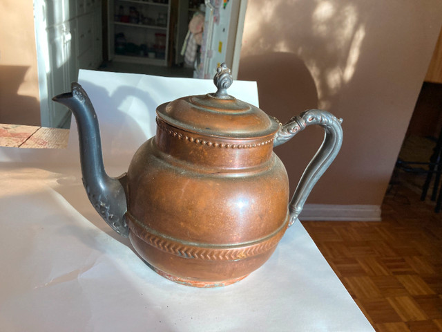 - Antique Copper Kettle in Arts & Collectibles in Ottawa