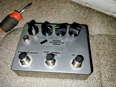 Clone pedals of Rare-Roland AF100 Bee Baa-$175&PRO CO Rat 1-$110, View more
