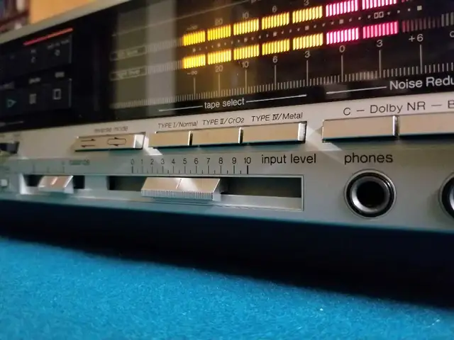 TECHNICS CASSETTE PLAYER 415732599714621444