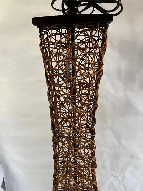 2 tall FLooR lamps swirl twigs  59" high in Indoor Lighting & Fans in Mississauga / Peel Region - Image 5