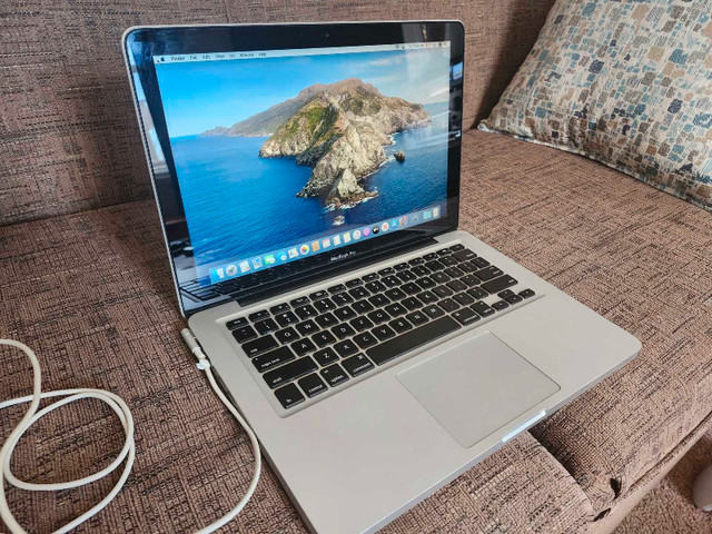 2012 MacBook Pro (needs battery) in Laptops in Leamington - Image 3