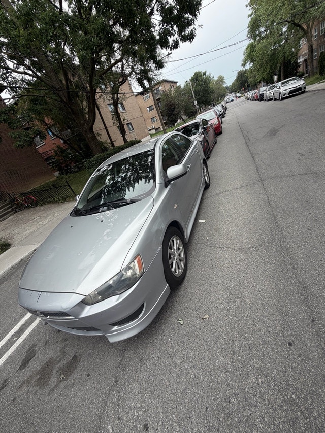 2011 Mitsubishi lancer 4DR SEDAN — photo 4