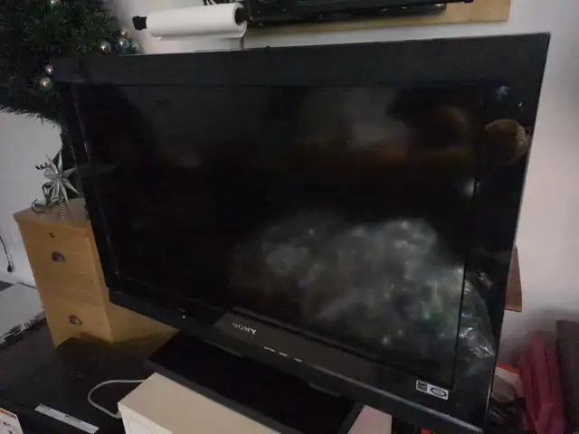 Sony bravia TV in TVs in Gatineau - Image 3