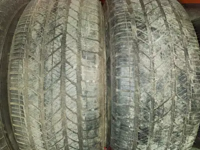 Set of Bridgestone Alenza Ultra tires with 10/32 tread left. 400 set. Possibility of meeting up depe...