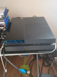 PS4 + 9 games & 3 controllers