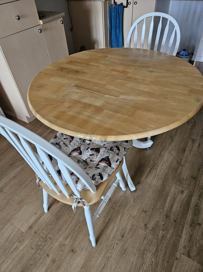 Set de cuisine Mobilier de salle à manger et cuisine Laval/Rive