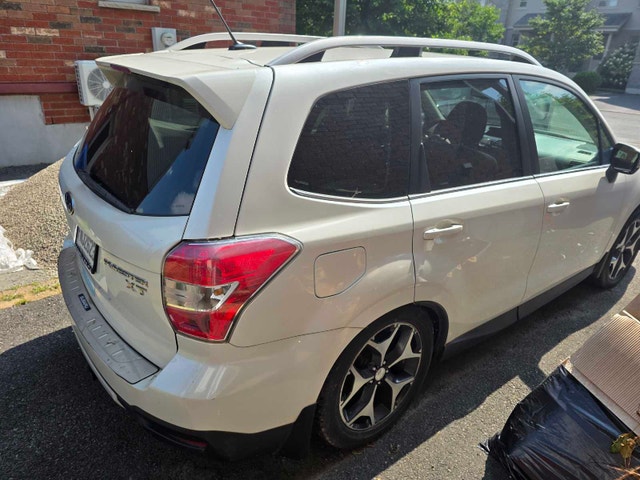 ***2015 SUBARU FORESTER 2.0 XT A VENDRE*** — photo 3