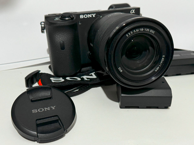 Sony A6600 avec kit pour photographie, vidéo, streaming dans Appareils photo et caméras  à Longueuil/Rive Sud