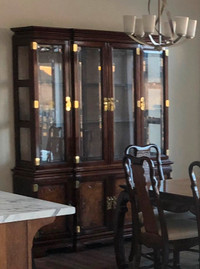 For sale: (Used) Display cabinet ,large dining table with 6Chair