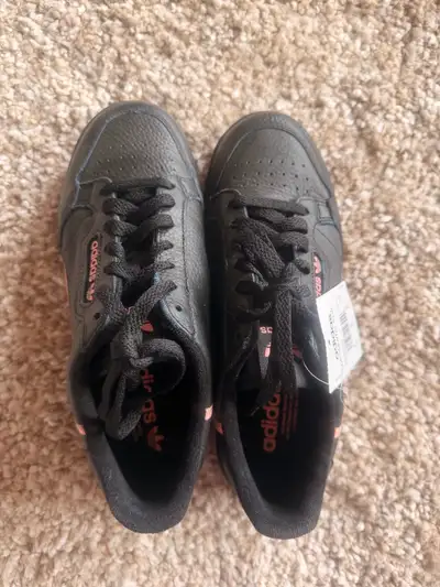 shoes new size 7.5, View more
