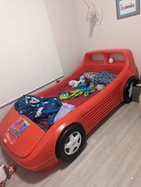 Little tykes racecar bed -twin