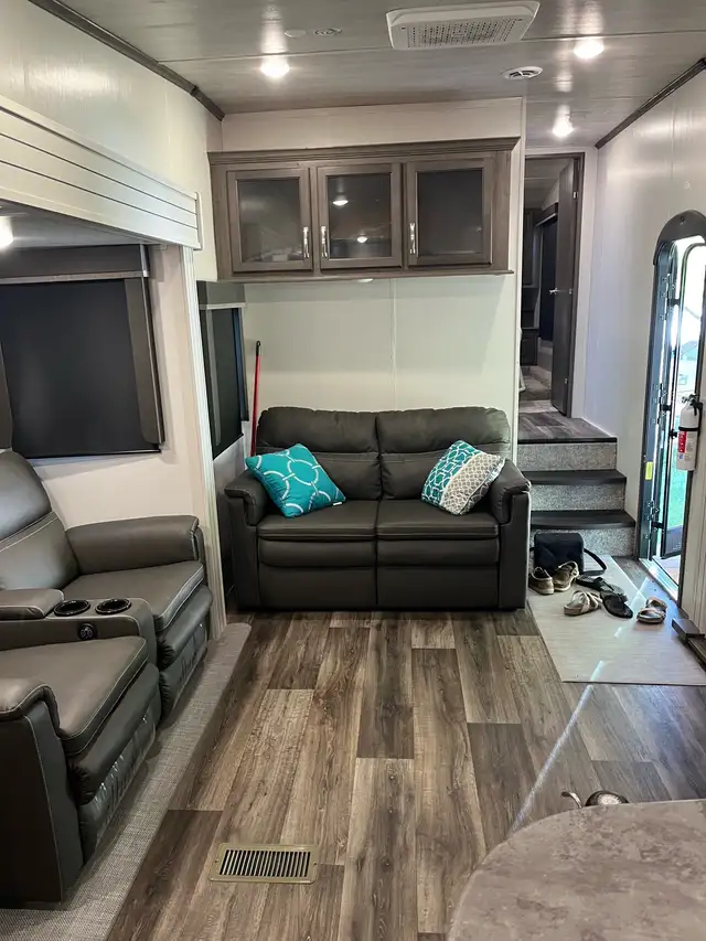 2022 Cougar 29RKS in Travel Trailers & Campers in Regina - Image 2