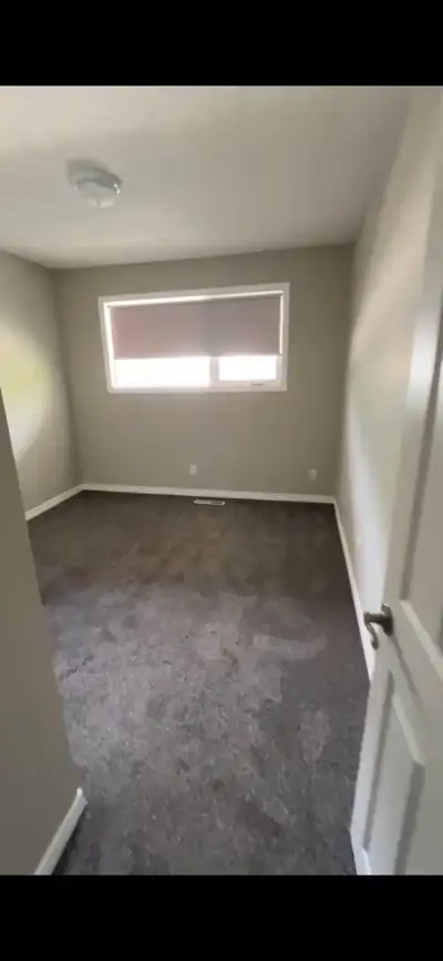 room for rent available august 1st