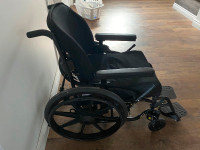 Wheelchair, commode with liners and crutches EXCELLENT conditio