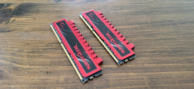 8 GB RAM DDR3 1600 MEMORY dans Composants de système  à Longueuil/Rive Sud