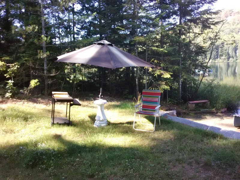 Pristine waterfront cottage in picturesque Bancroft Ont Houses for