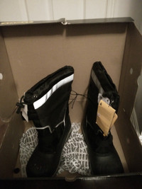 New Winter Construction Boots in Original Box, Size 12