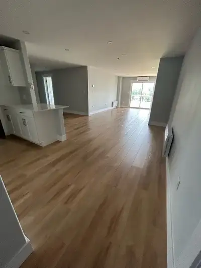 Available Now!!! Red Sands Properties has this Beautiful 2 bedroom, 2 Bath Condo in East Royalty - M...