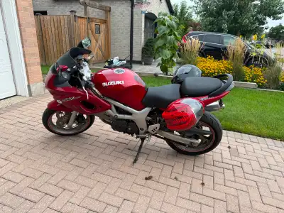 2001 Suzuki SV650S with 35,000 km. Runs and rides great, no damage, never dropped. The SV650 is one...