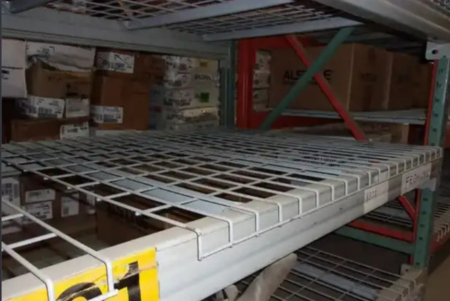 Wire Mesh For Sale in Industrial Shelving & Racking in Hamilton