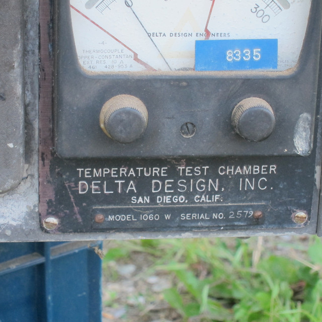 Temperature Test Chamber Oven - 300c -120 VAC dans Autres équipements commerciaux et industriels  à Ottawa - Image 2