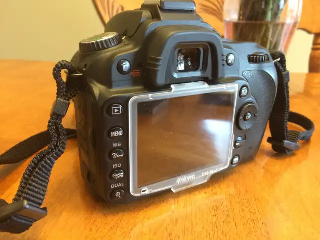 Nikon D90 1 lens and sling bag in Cameras & Camcorders in Cole Harbour - Image 6