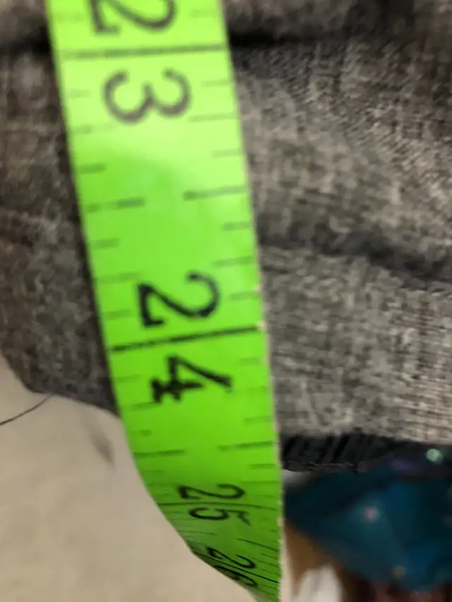 Children’s Grey Ski Snow Pants. Medium. in Kids & Youth in Edmonton - Image 4