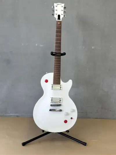 2011 Gibson Buckethead LP Les Paul Studio - Satin White, View more