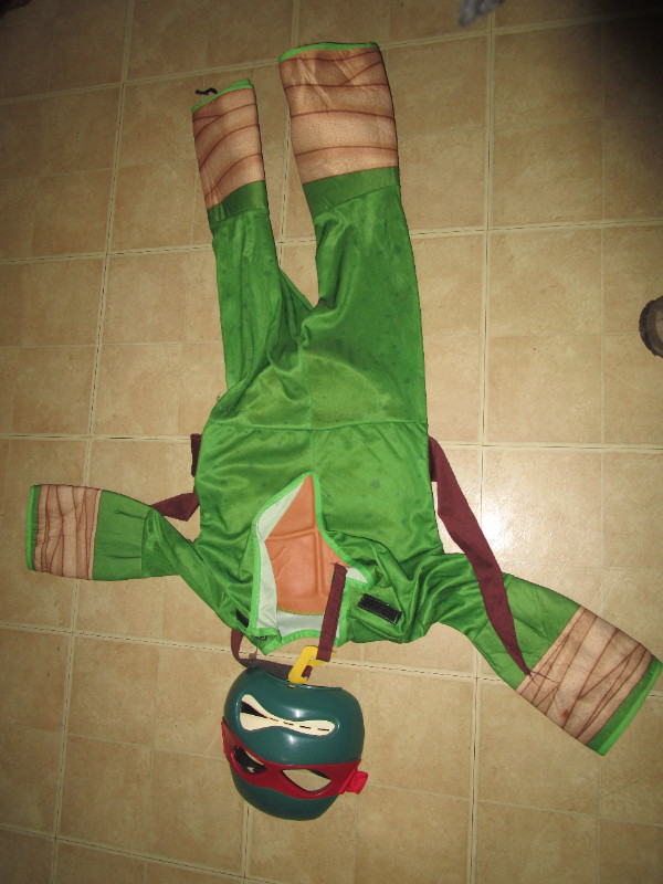 spider man  et ninja turtle + autres costume Halloween ! ! dans Costumes  à Laval/Rive Nord - Image 2