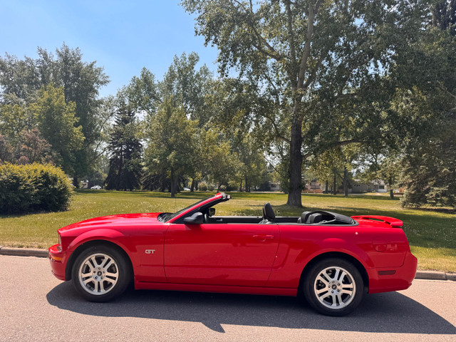 2005 MUSTANG GT CONVERTIBLE MANUAL in Cars & Trucks in Calgary - Image 3