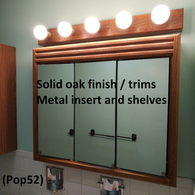 Mirrored Medicine Cabinet - 3-Doors, Oak, Matching Vanity Light dans Articles pour la salle de bains  à Région de Markham/York