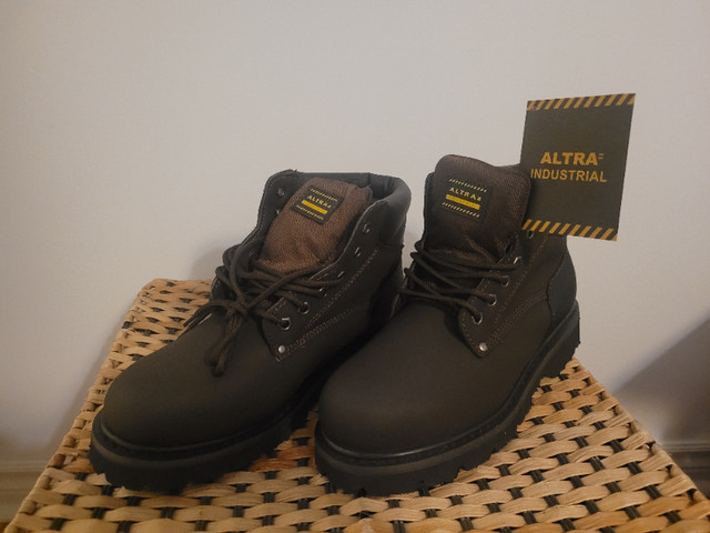 Work boots. dans Chaussures pour hommes  à Laval/Rive Nord - Image 3