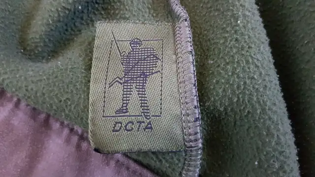 Military/Army Jackets L_XL in Men's in Sudbury - Image 7