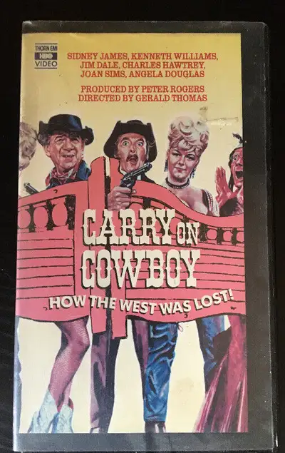 Pour collectionneurs. ATTENTION : avis aux intéressé(e)s, plusieurs autres titres "Carry On" disponi...