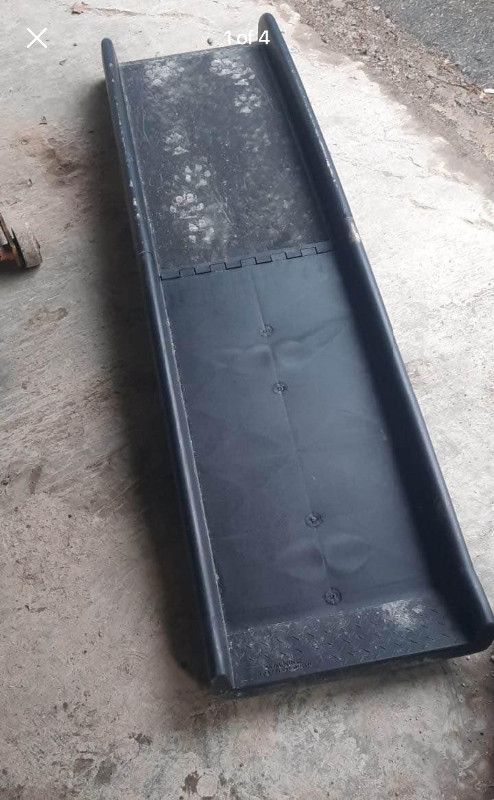 Used dog ramp for car - med/large dog in Accessories in Peterborough